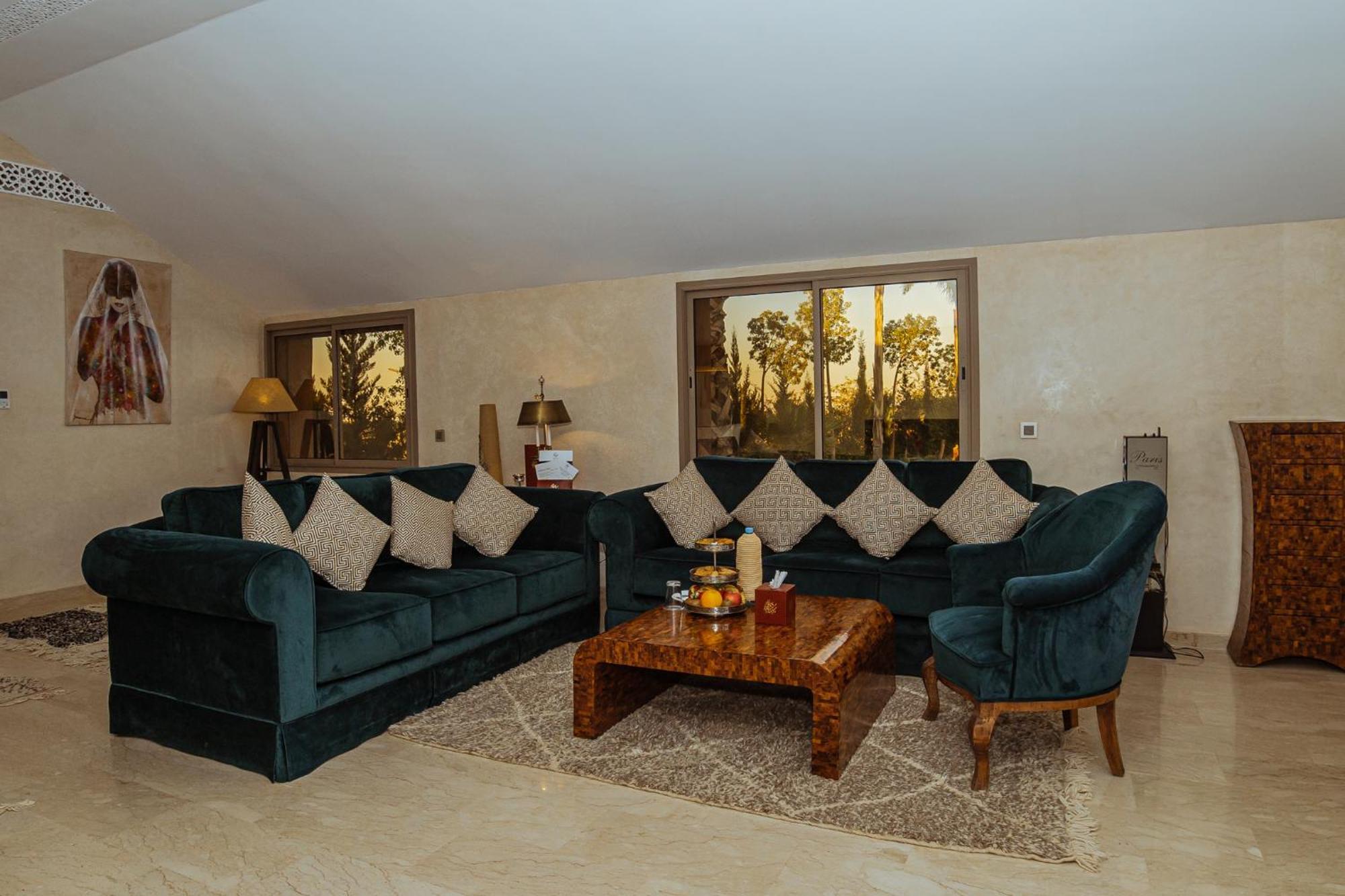 Sumahan Suites & Spa Tazrou ภายนอก รูปภาพ